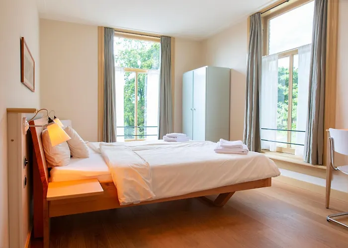 Den Eikenboom Hotel *