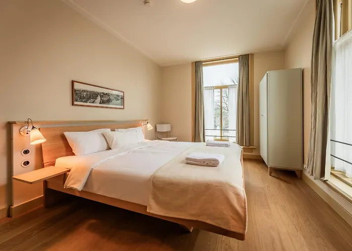 Den Eikenboom Hotel Loenen